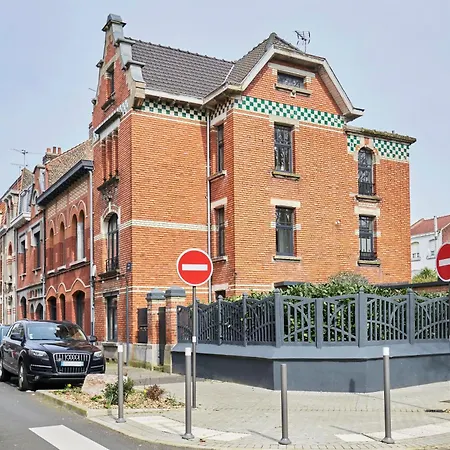 Apartmán Le Chanzy - Terrasse, Metro 7 Min,